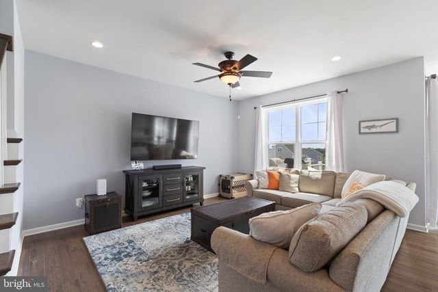 995 ASPEN RD, Stafford, VA 22554