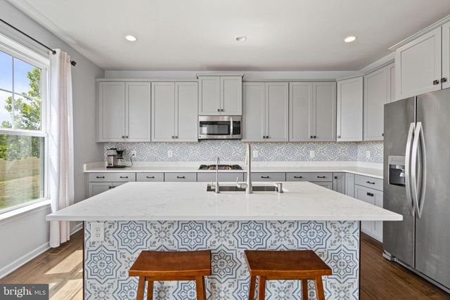 995 ASPEN RD, Stafford, VA 22554