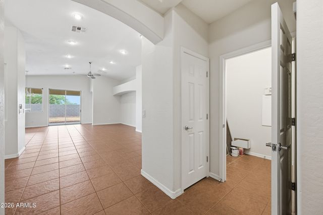 4309 W HEYERDAHL Drive, New River, AZ 85087
