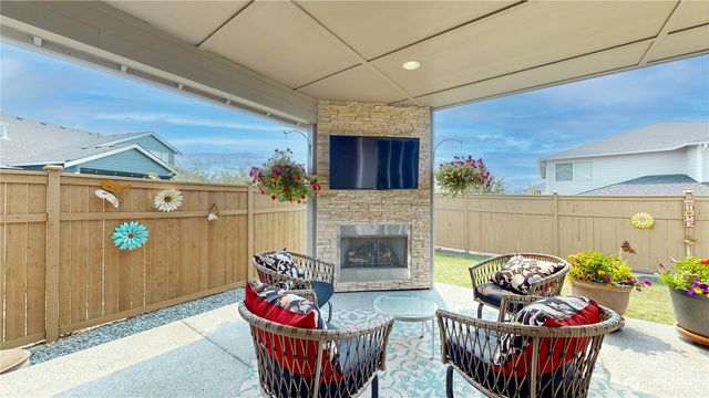 23124 62nd Street, Buckley, WA 98321