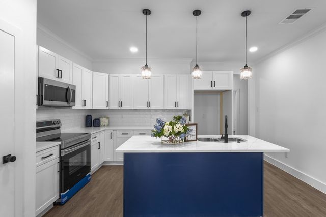 1705 South Tool Drive, Tool, TX 75143