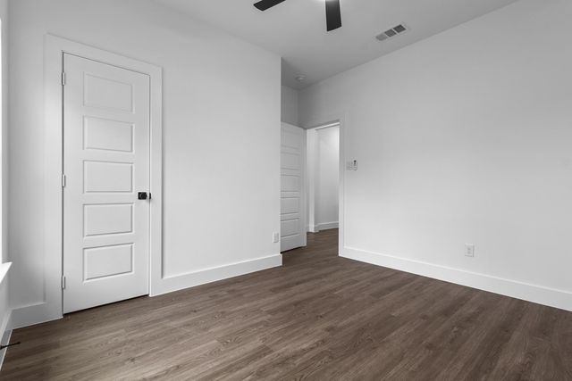 1705 South Tool Drive, Tool, TX 75143