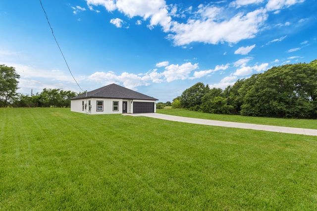 1705 South Tool Drive, Tool, TX 75143