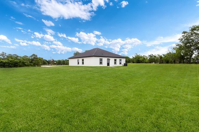 1705 South Tool Drive, Tool, TX 75143