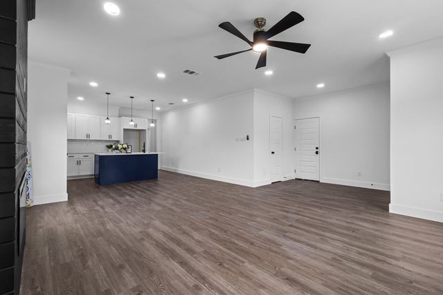 1705 South Tool Drive, Tool, TX 75143