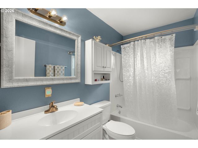 1465 Ne KANE Dr, Gresham, OR 97030