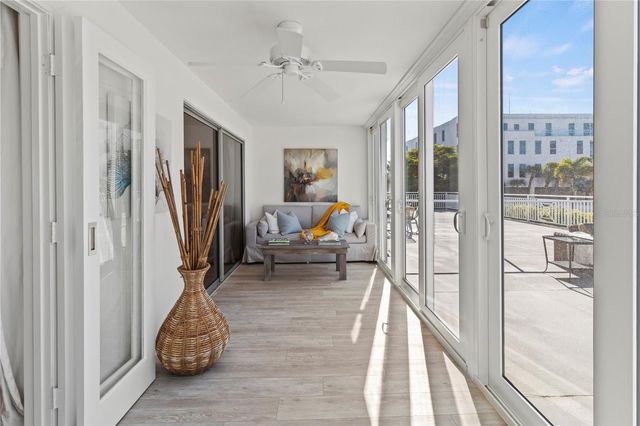 1055 W PEPPERTREE DRIVE 102AA, Sarasota, FL 34242