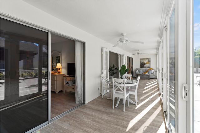 1055 W PEPPERTREE DRIVE 102AA, Sarasota, FL 34242