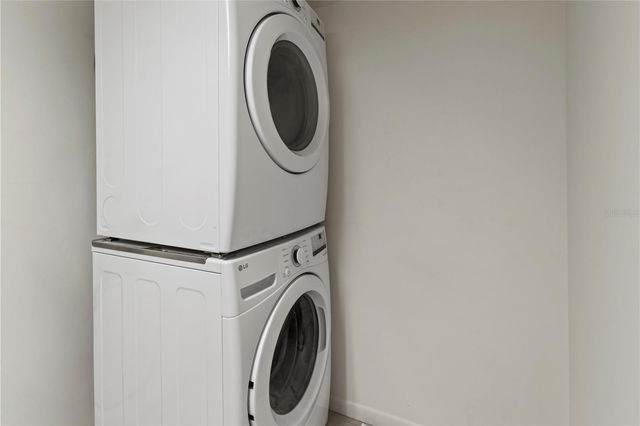 1055 W PEPPERTREE DRIVE 102AA, Sarasota, FL 34242