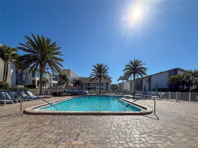 1055 W PEPPERTREE DRIVE 102AA, Sarasota, FL 34242