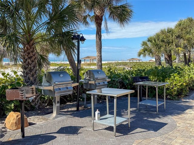 1055 W PEPPERTREE DRIVE 102AA, Sarasota, FL 34242