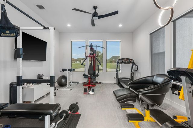 11600 Grand Pine Drive, Montgomery, TX 77356