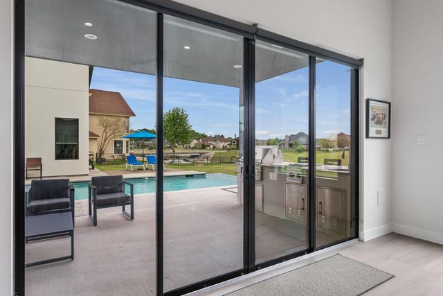 11600 Grand Pine Drive, Montgomery, TX 77356