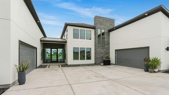 11600 Grand Pine Drive, Montgomery, TX 77356