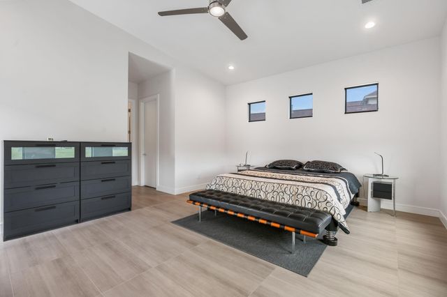 11600 Grand Pine Drive, Montgomery, TX 77356