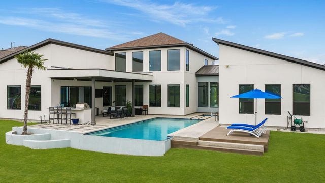 11600 Grand Pine Drive, Montgomery, TX 77356