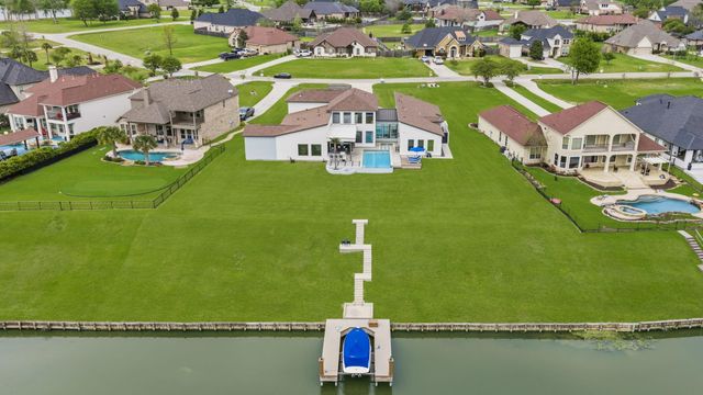 11600 Grand Pine Drive, Montgomery, TX 77356