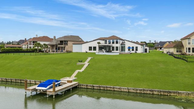 11600 Grand Pine Drive, Montgomery, TX 77356