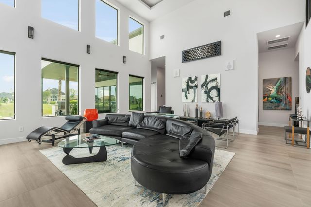 11600 Grand Pine Drive, Montgomery, TX 77356