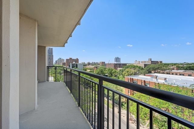 6007 N Sheridan Road 7J, Chicago, IL 60660