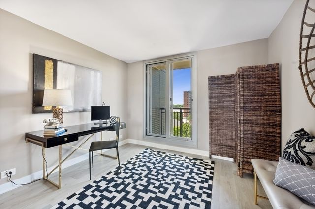 6007 N Sheridan Road 7J, Chicago, IL 60660