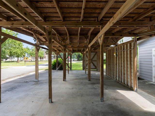 1500 6th St, Bay City, TX 77414
