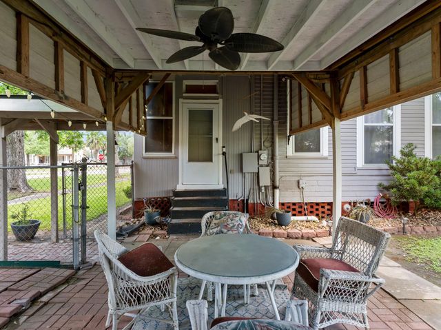 1500 6th St, Bay City, TX 77414