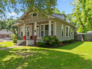 1500 6th St, Bay City, TX 77414