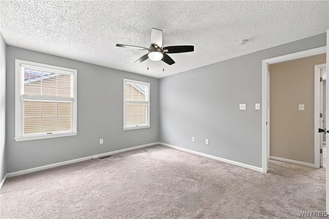 76 Doehaven Circle, Lancaster, NY 14043
