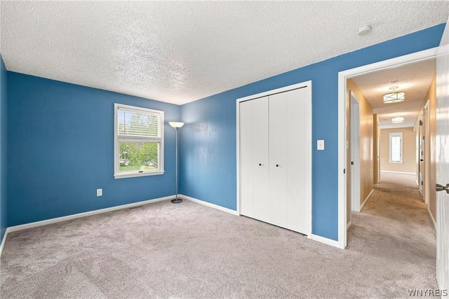 76 Doehaven Circle, Lancaster, NY 14043