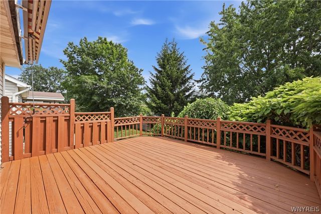 76 Doehaven Circle, Lancaster, NY 14043