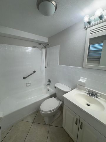 111 N L Street 5, Lake Worth Beach, FL 33460