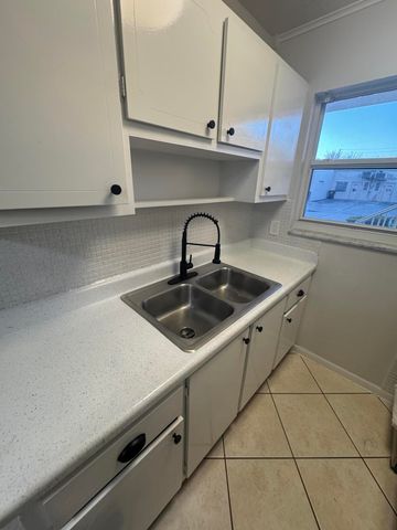 111 N L Street 5, Lake Worth Beach, FL 33460