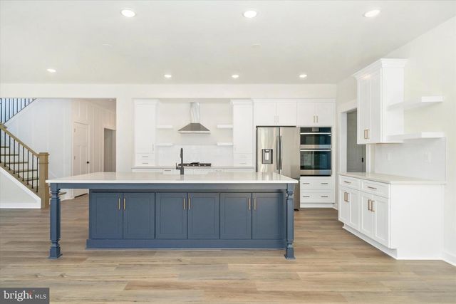 8308 PATIENCE LN, Millersville, MD 21108