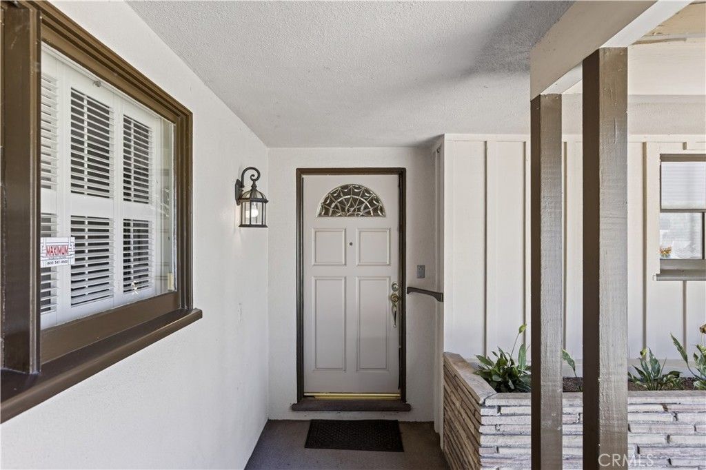 5961 Hillview Park, Valley Glen, CA 91401 — photo 2