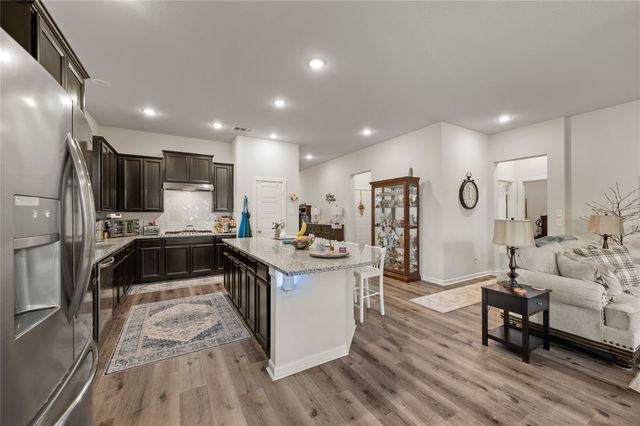 1921 Highlander Court, Fort Worth, TX 76120