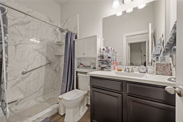 1921 Highlander Court, Fort Worth, TX 76120