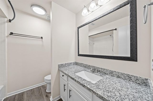 5711 Lorinowoods Drive, Houston, TX 77066