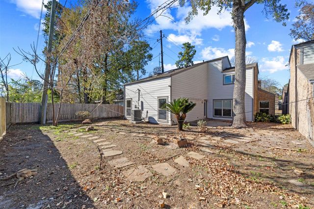 5711 Lorinowoods Drive, Houston, TX 77066