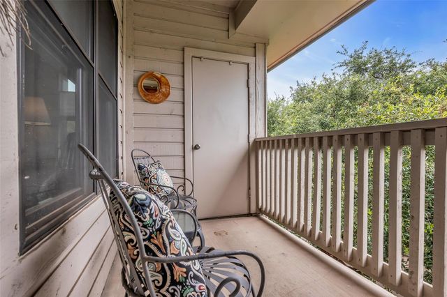 4041 Drake Street 212, Houston, TX 77005