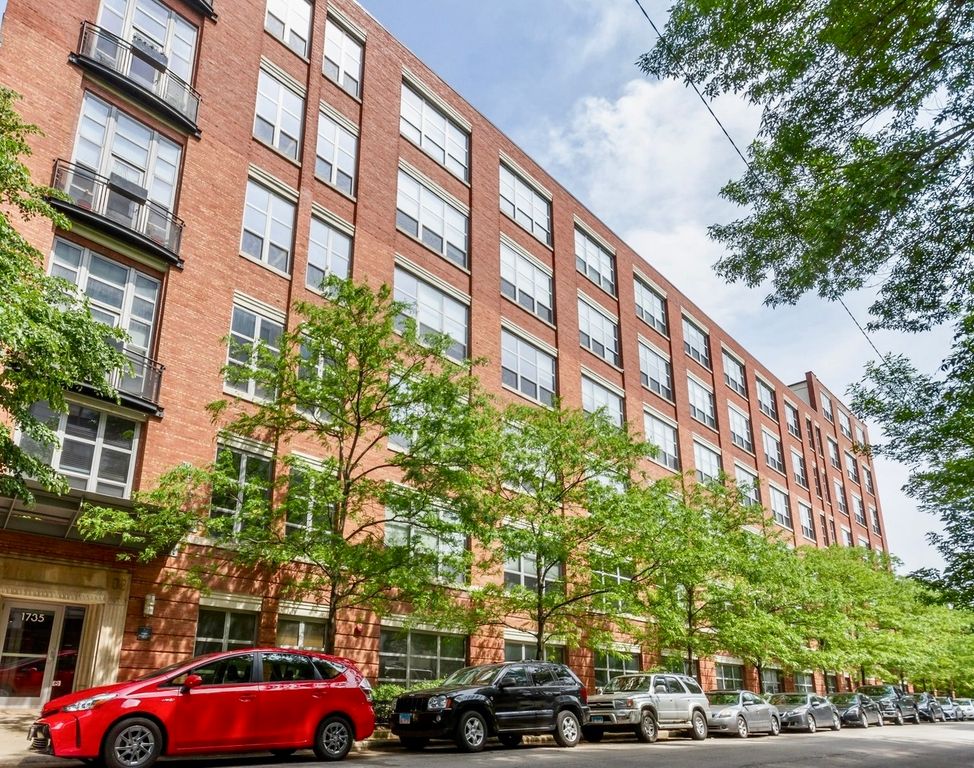 1735 N Paulina Street 212, Chicago, IL 60622