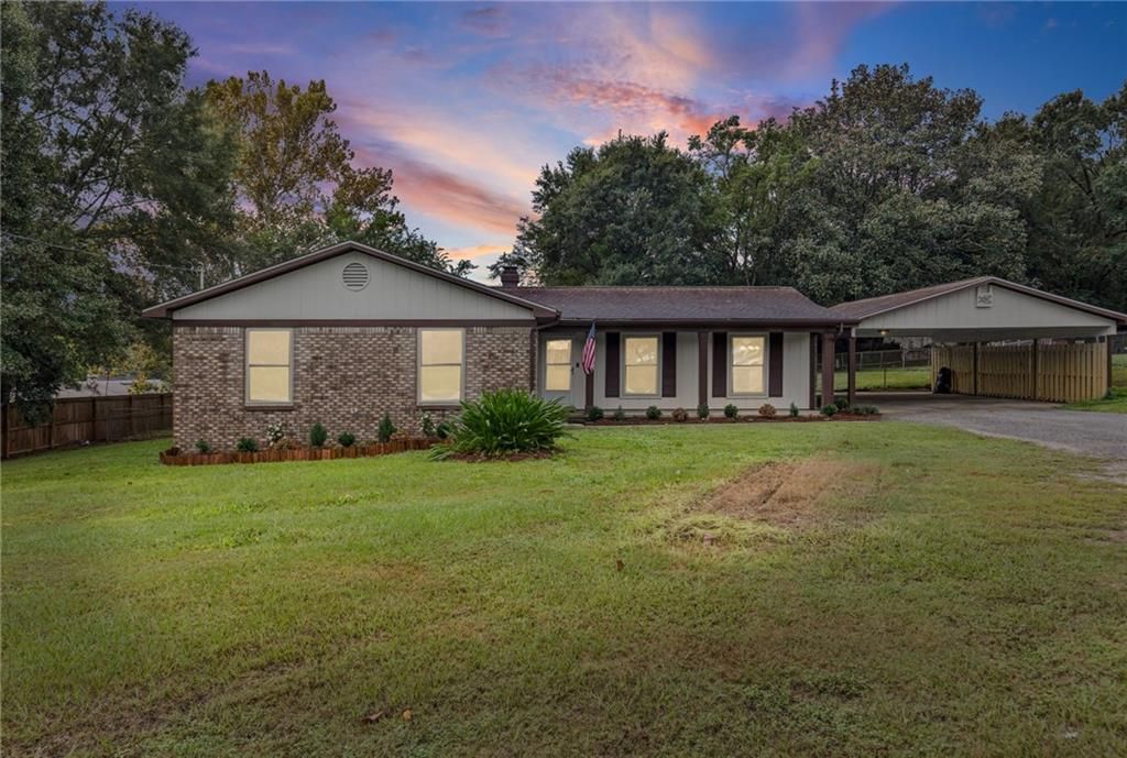 8285 Cottage Hill Road, Mobile, AL 36695 — exterior