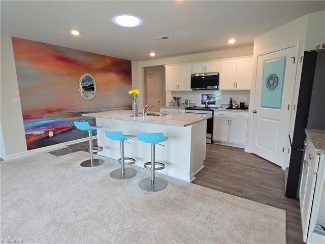 202 Alamos Avenue, Lexington, NC 27295