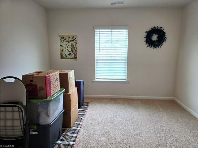 202 Alamos Avenue, Lexington, NC 27295