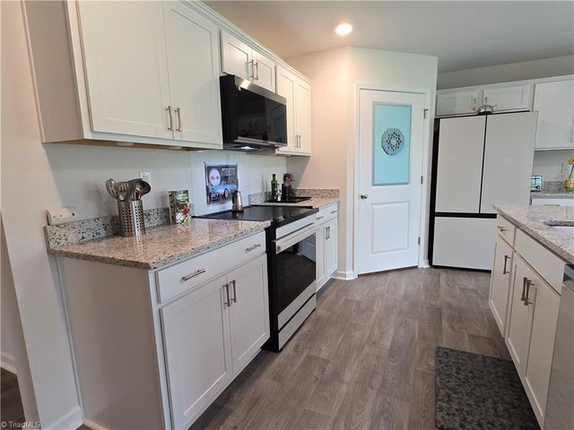 202 Alamos Avenue, Lexington, NC 27295
