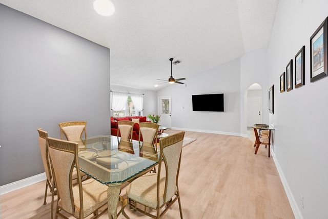 12445 SW 7th Place, Davie, FL 33325
