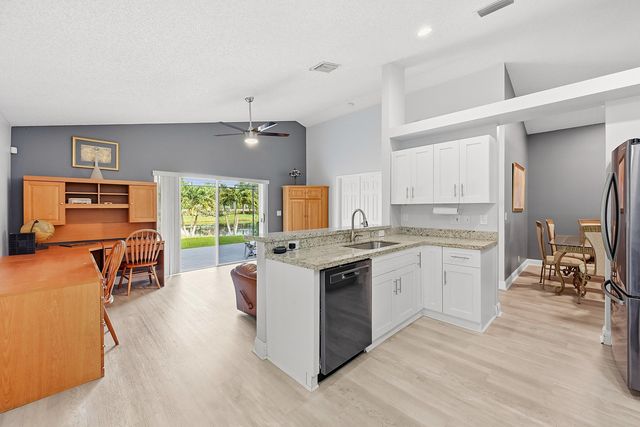 12445 SW 7th Place, Davie, FL 33325