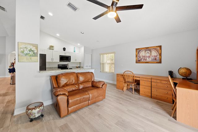 12445 SW 7th Place, Davie, FL 33325