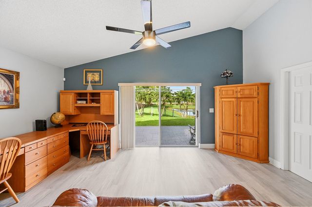 12445 SW 7th Place, Davie, FL 33325