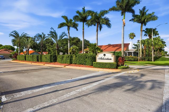12445 SW 7th Place, Davie, FL 33325